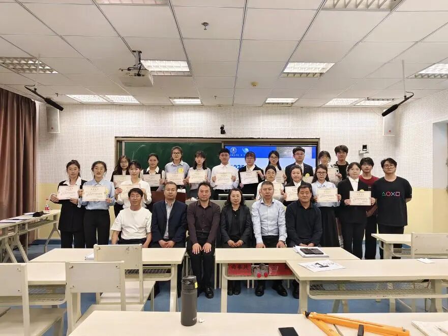 a33ebfd080f643cfa6ce50cb62cb7965.jpg